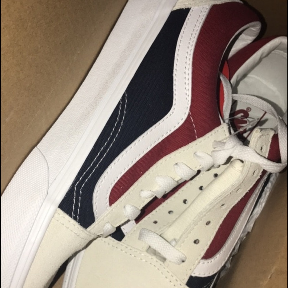 OLD SKOOL VANS